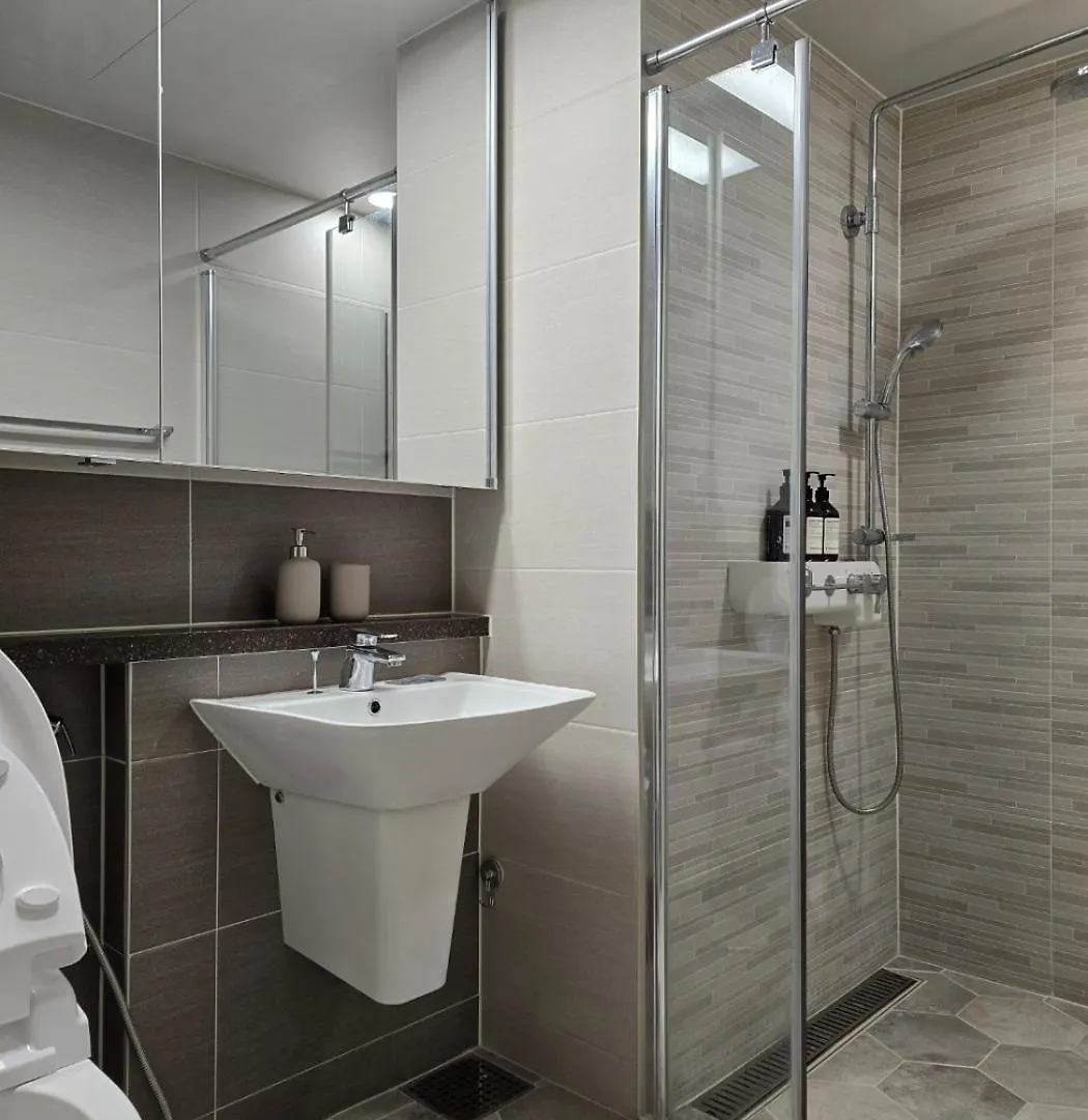 Near Sangam, New Apartment Goyang