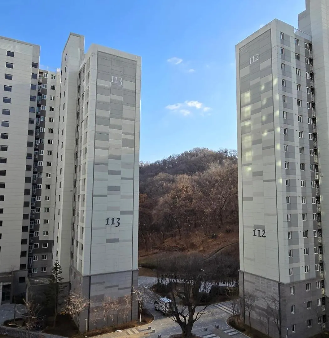 Near Sangam, New Apartment Goyang